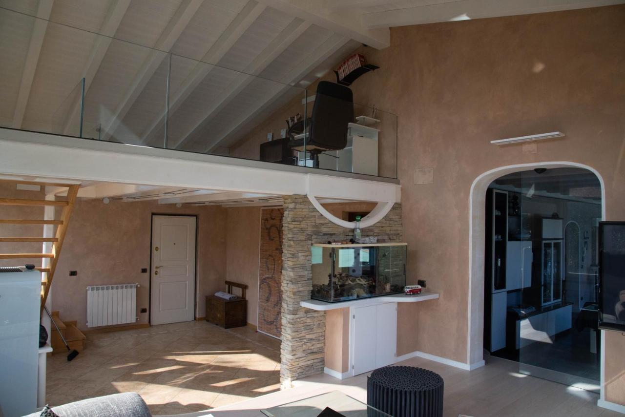 Guesthouse "Villa Tamas" Limone sul Garda Exteriör bild