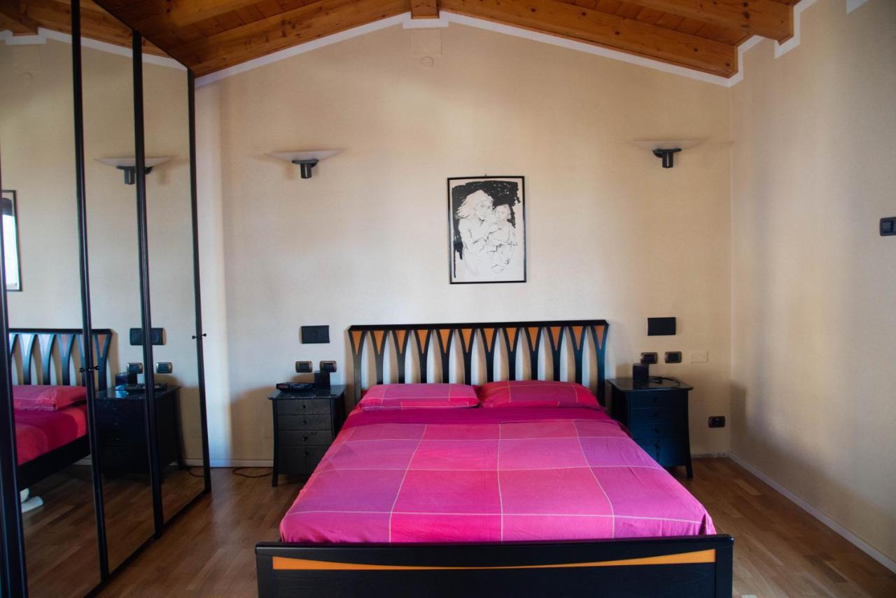 Guesthouse "Villa Tamas" Limone sul Garda Exteriör bild