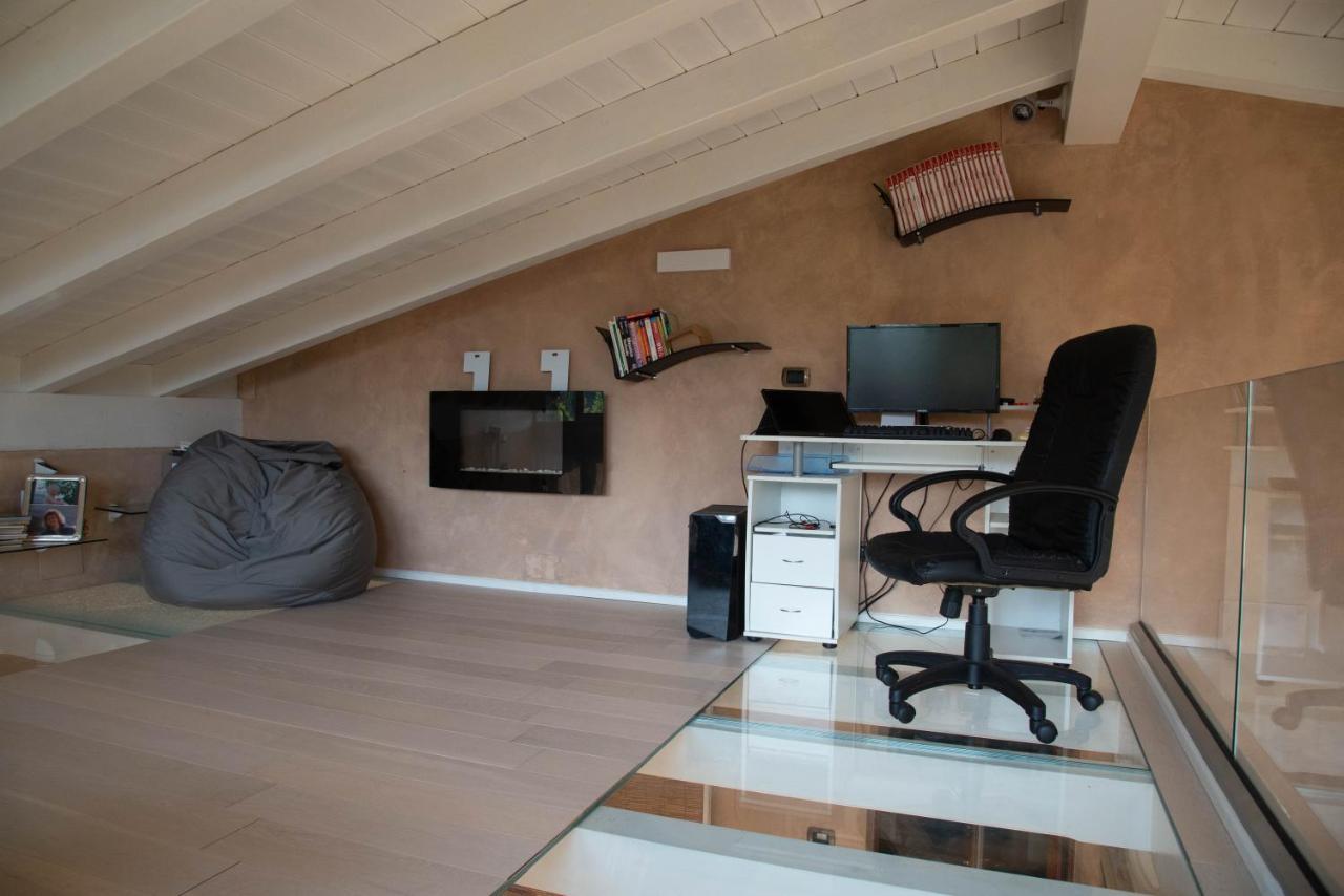 Guesthouse "Villa Tamas" Limone sul Garda Exteriör bild