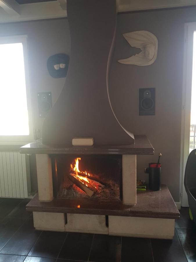 Guesthouse "Villa Tamas" Limone sul Garda Exteriör bild