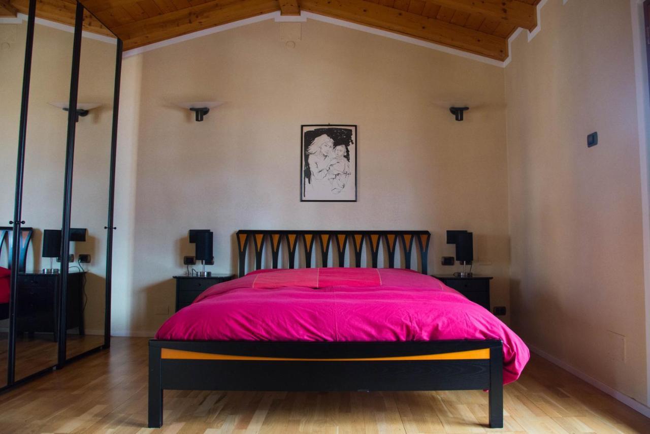Guesthouse "Villa Tamas" Limone sul Garda Exteriör bild