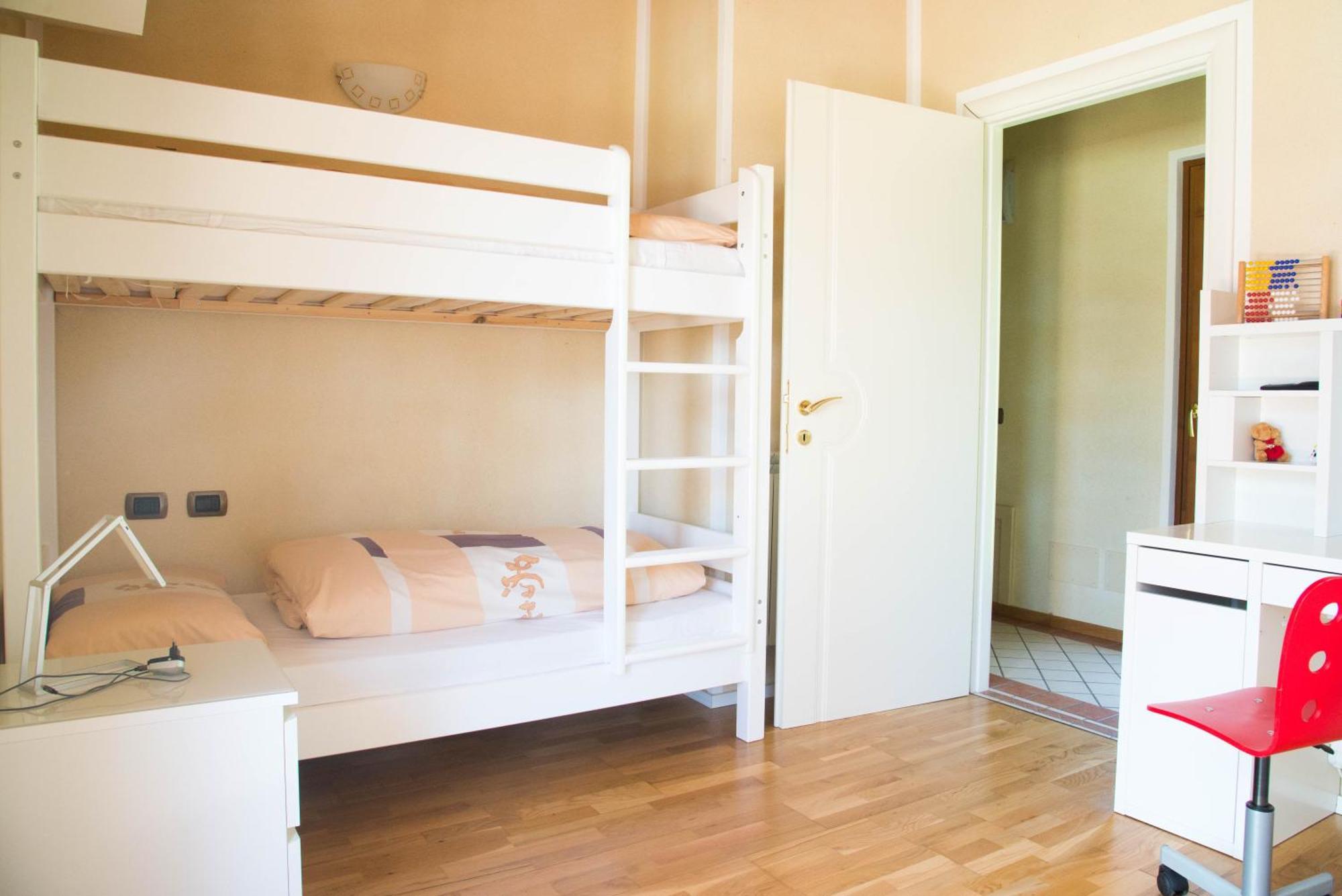 Guesthouse "Villa Tamas" Limone sul Garda Exteriör bild